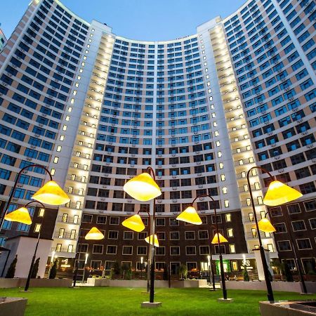 Bright Apartments Odesa Exterior foto