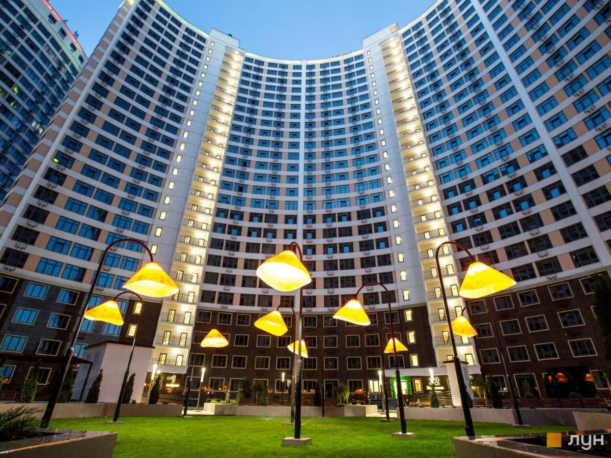 Bright Apartments Odesa Exterior foto